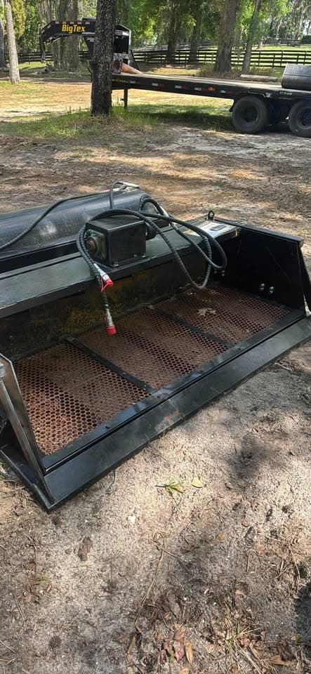 Giyi Vibratory Screening Bucket - image 1