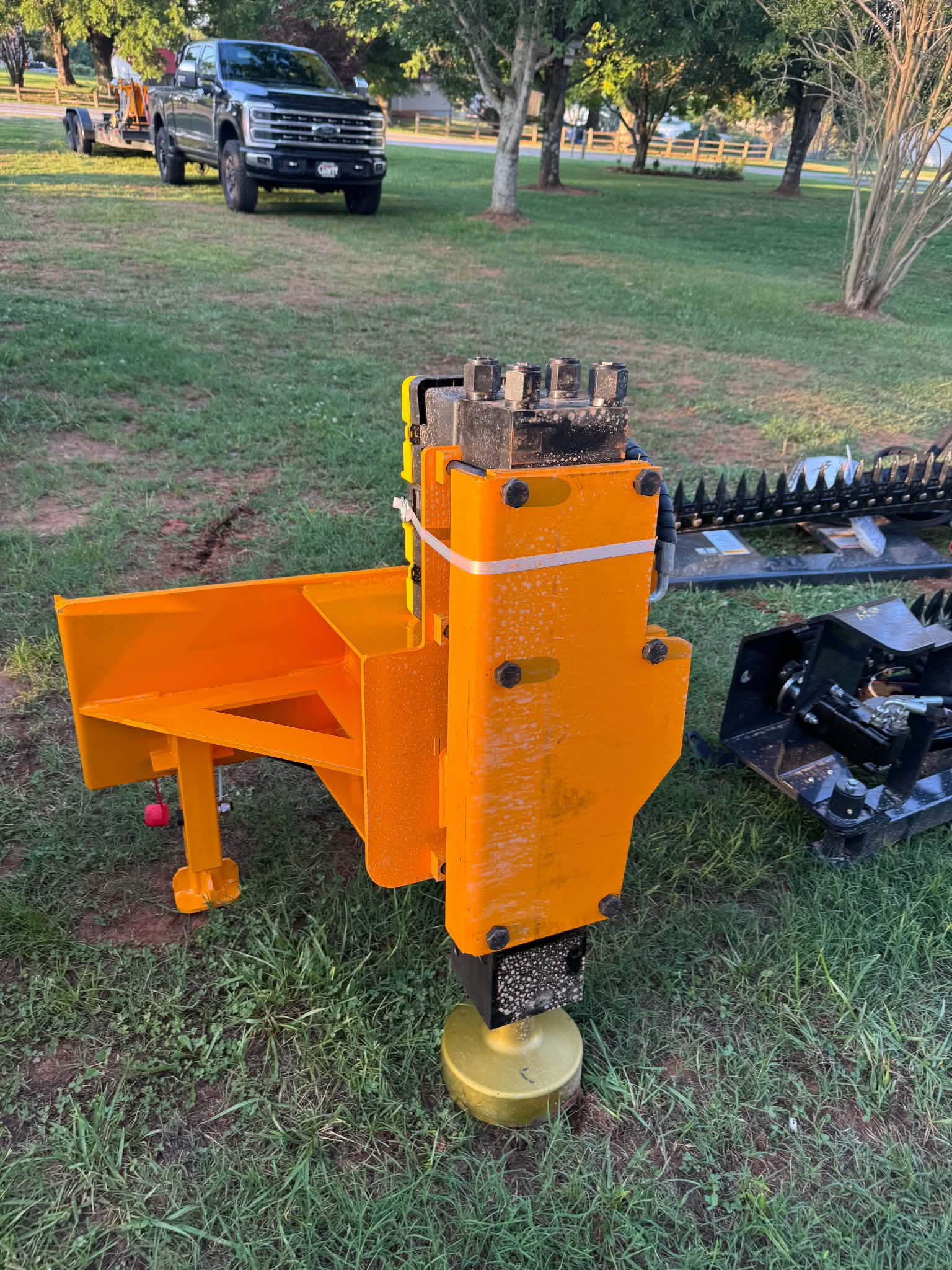 Side Mount Post Driver 680 Class - image 1